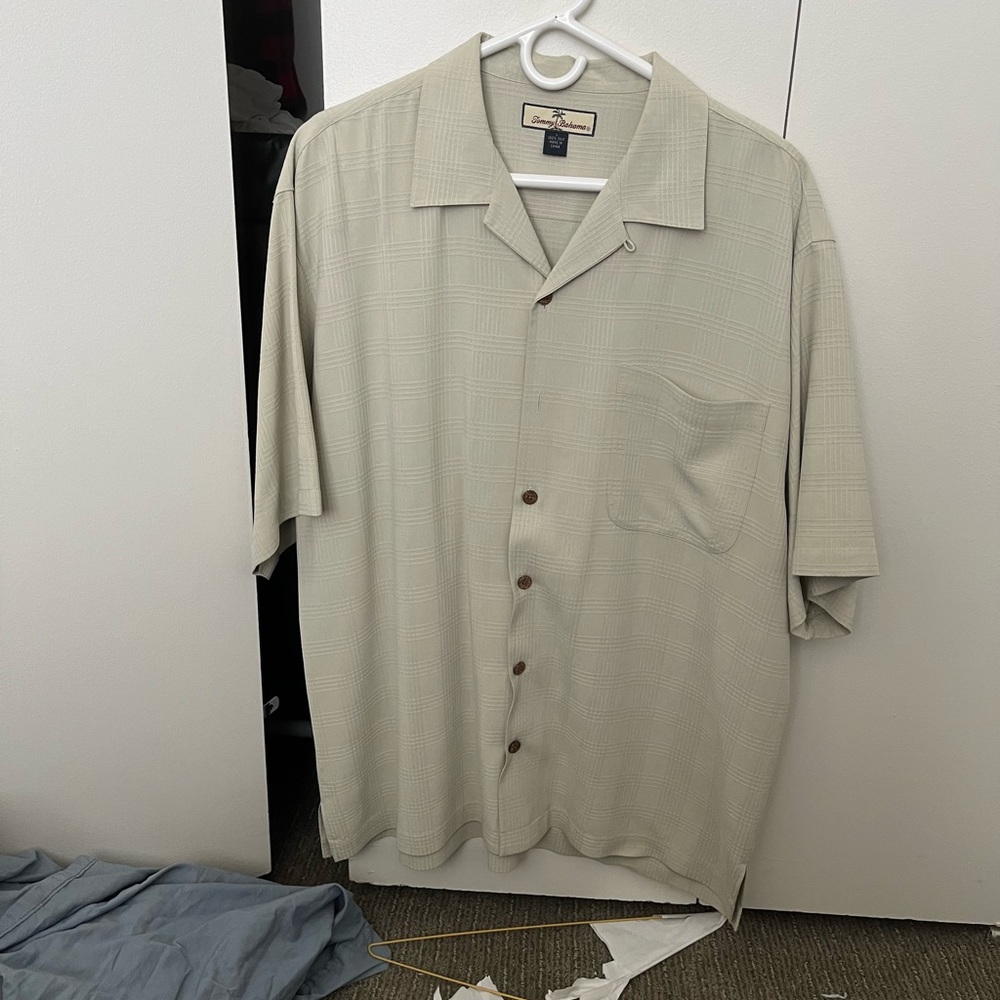 Vintage Tommy Bahama 100% Silk